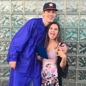 Meet your Posher, Zak